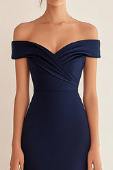 Schulterfreies Meerjungfrauen Ballkleid mit Rüschen in Marineblau